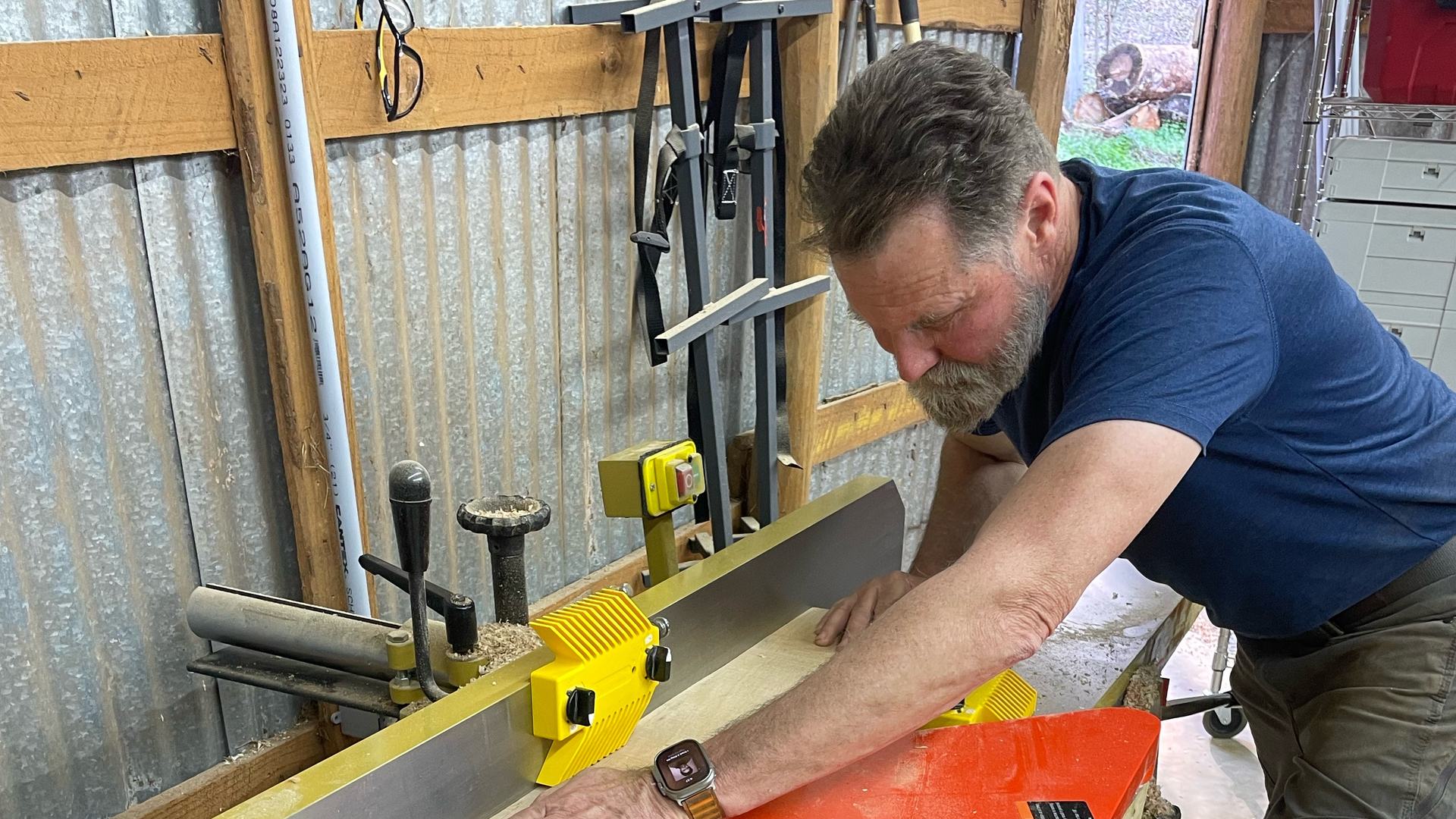 Jointing a board on the jointer
